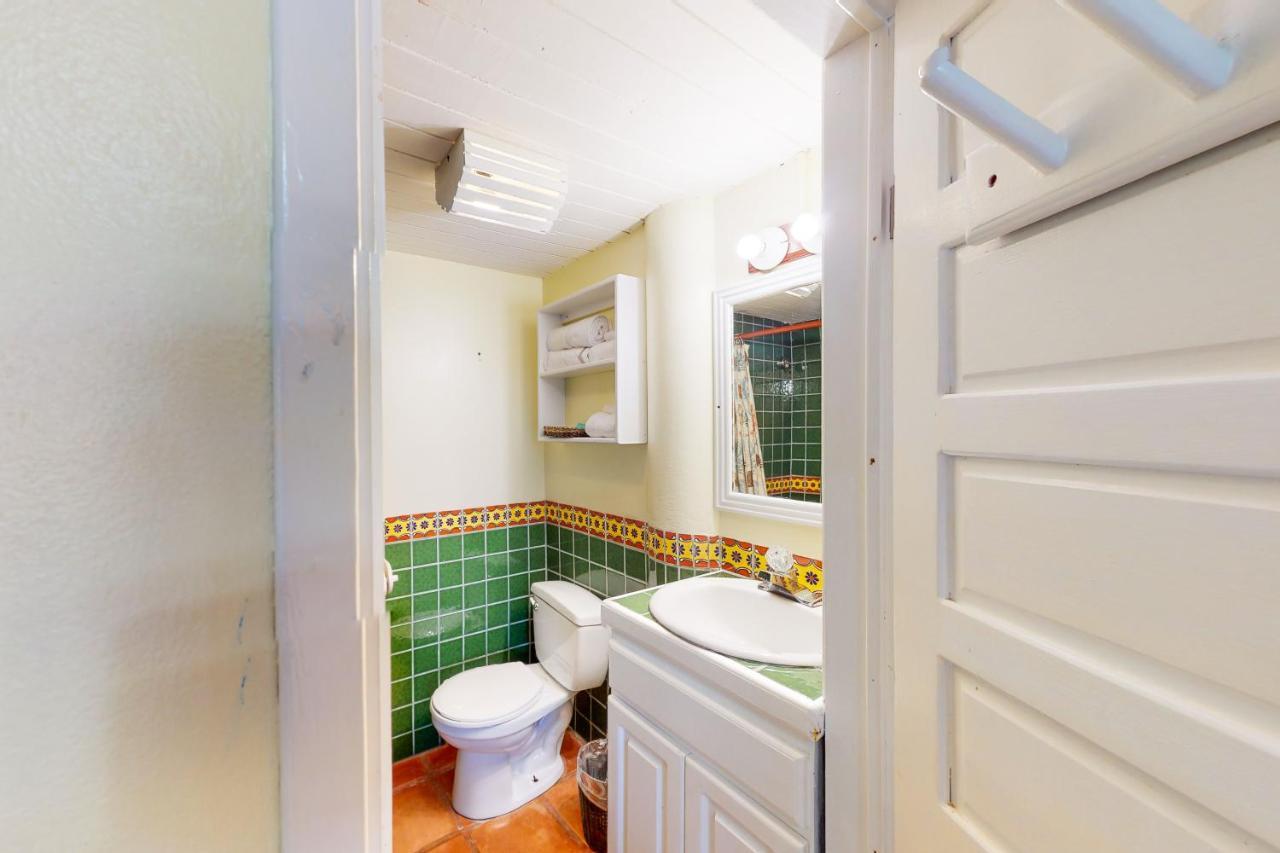 Condo #27 @ Beachside Villas Dangriga Kültér fotó